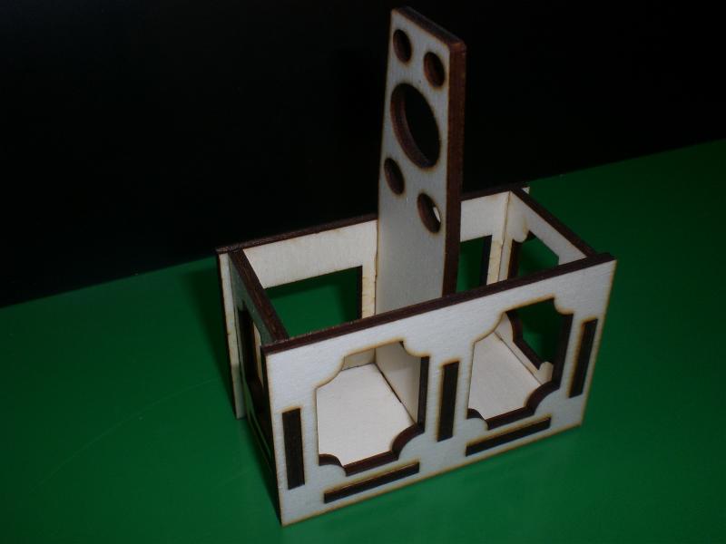 alt=”Flaschenträger Holz mittelgross