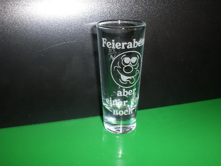 Alt"=Schnapsglas